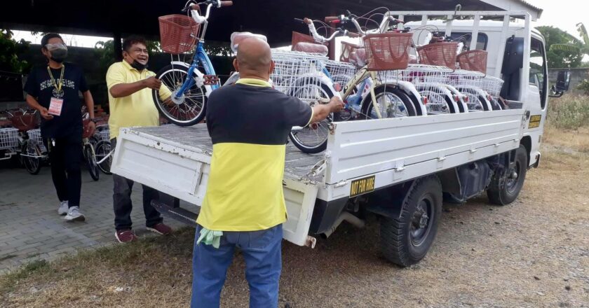 Cagayan councilors’ league prexy distributes bikes to SKs