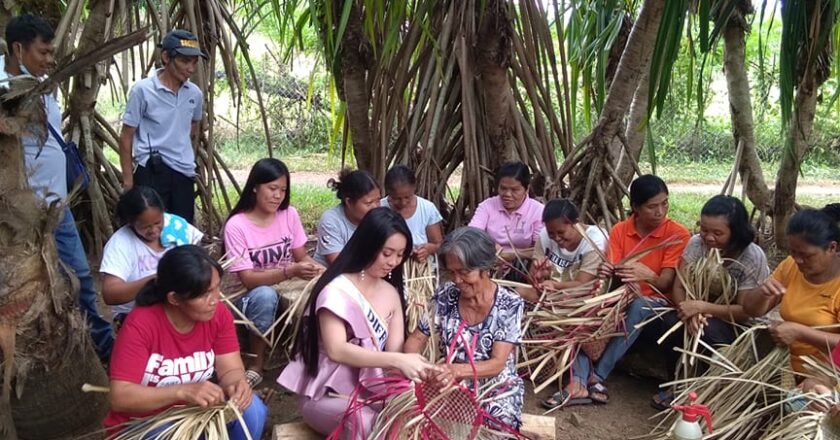The Weavers of Ganano Sub-Watershed of Quirino province