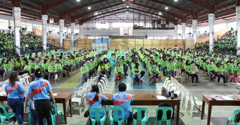 TUPAD workers in NVizcaya receive P8.3M pay