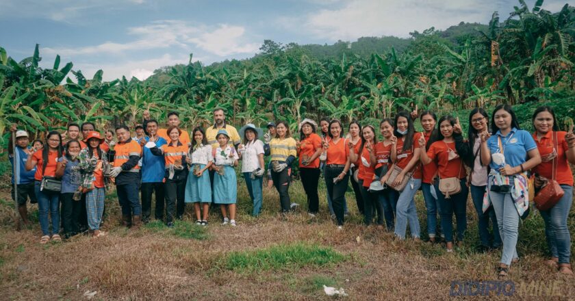 Eden Integrated School, Didipio Mine commemorate National Heroes Day