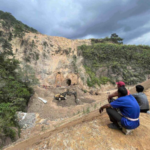 Death toll rises to 5 in small-scale mine tragedy, 2 rescue volunteers among victims