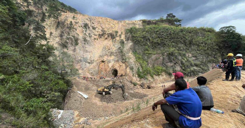 Death toll rises to 5 in small-scale mine tragedy, 2 rescue volunteers among victims